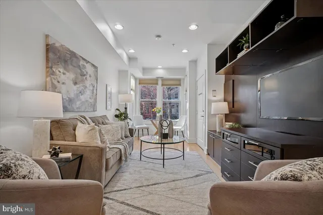 $499,000 | 1215 11th Street Northwest, Unit 1, Washington, DC 20001