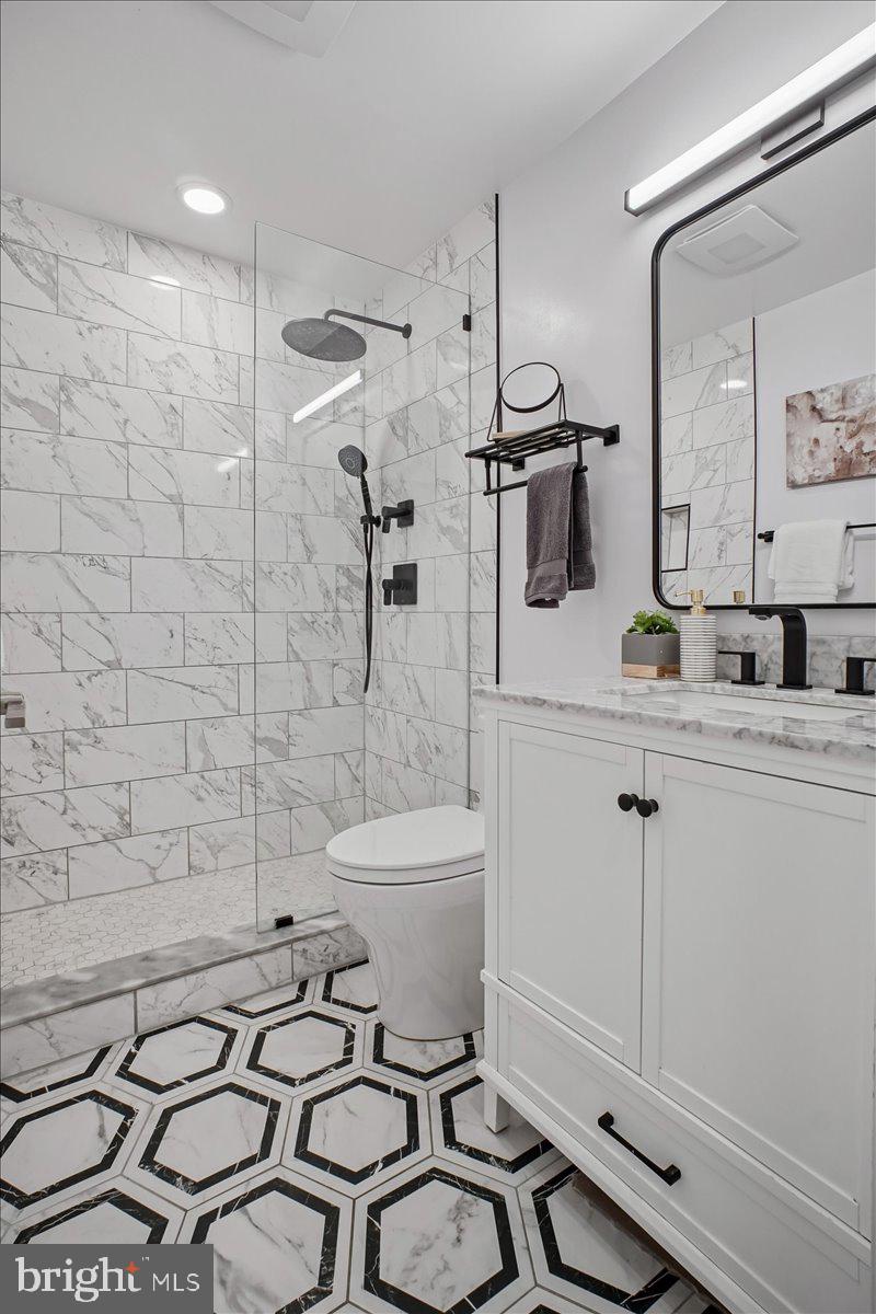 1215 11th Street Northwest, Unit 1 Washington, DC 20001 - Photo 13 of 22 Primary Bath