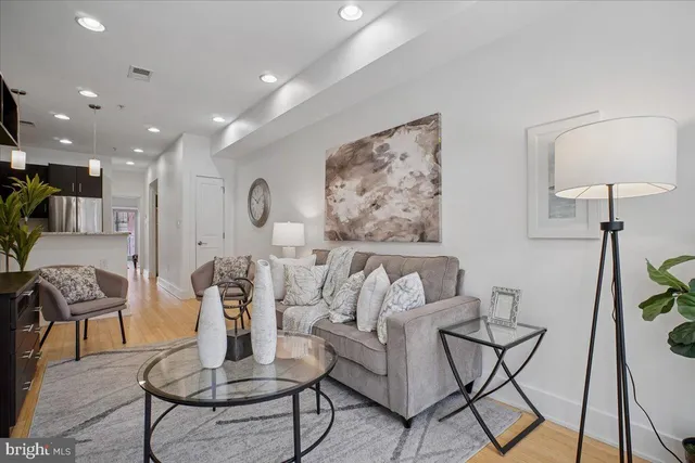 $499,000 | 1215 11th Street Northwest, Unit 1, Washington, DC 20001