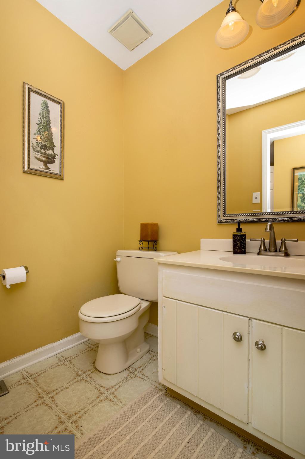 20 Colonial Ridge Drive Haddonfield, NJ 08033 - Photo 20 of 56 Half Bathroom