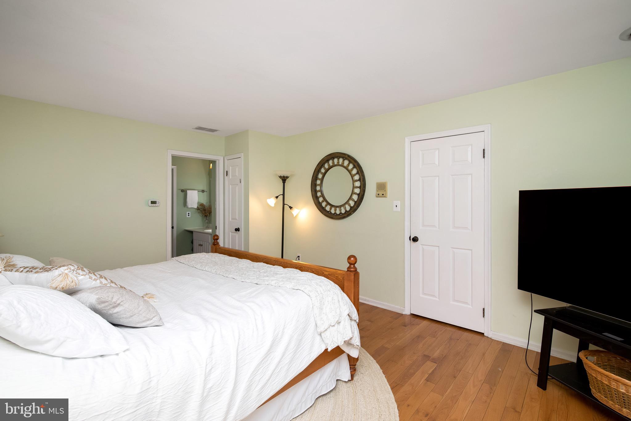 20 Colonial Ridge Drive Haddonfield, NJ 08033 - Photo 23 of 56 Master Bedroom