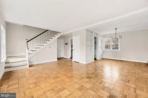 $489,000 | 1455 Martha Custis Drive, Alexandria, VA 22302