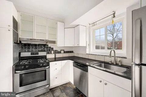 $489,000 | 1455 Martha Custis Drive, Alexandria, VA 22302