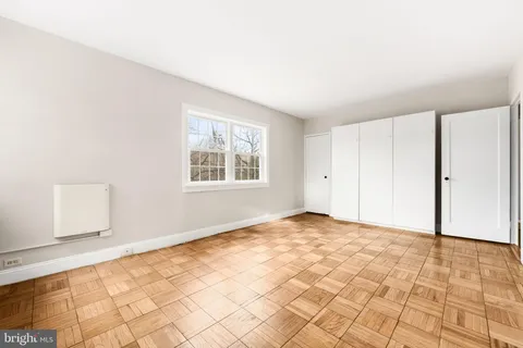 $489,000 | 1455 Martha Custis Drive, Alexandria, VA 22302