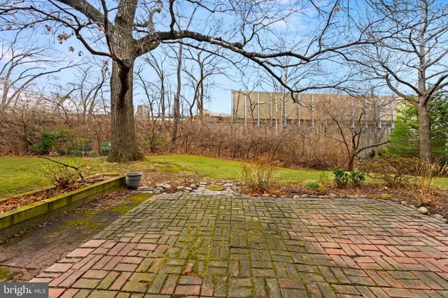 $489,000 | 1455 Martha Custis Drive, Alexandria, VA 22302