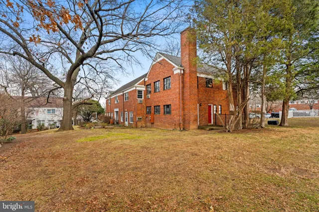 $489,000 | 1455 Martha Custis Drive, Alexandria, VA 22302