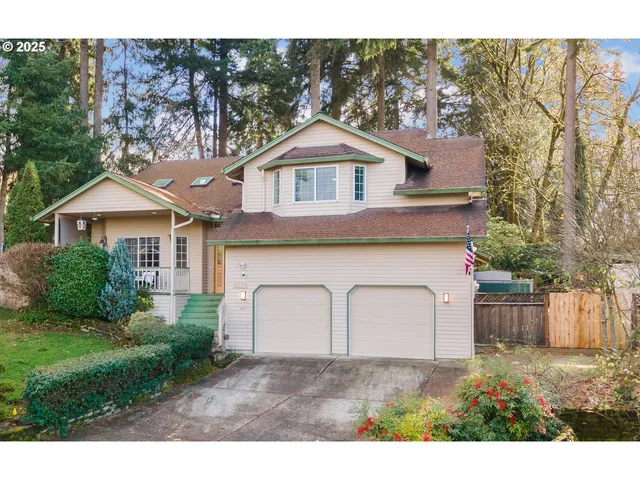 $715,000 | 2319 Northeast 152nd Circle, Vancouver, WA 98686