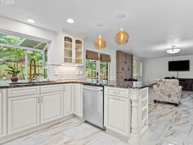 $715,000 | 2319 Northeast 152nd Circle, Vancouver, WA 98686