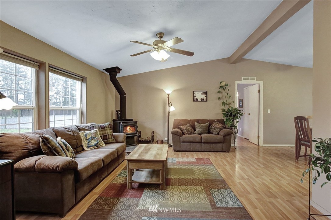 322 Robson Road Washougal, WA 98671 - Photo 3 of 25 Gallery Image 3