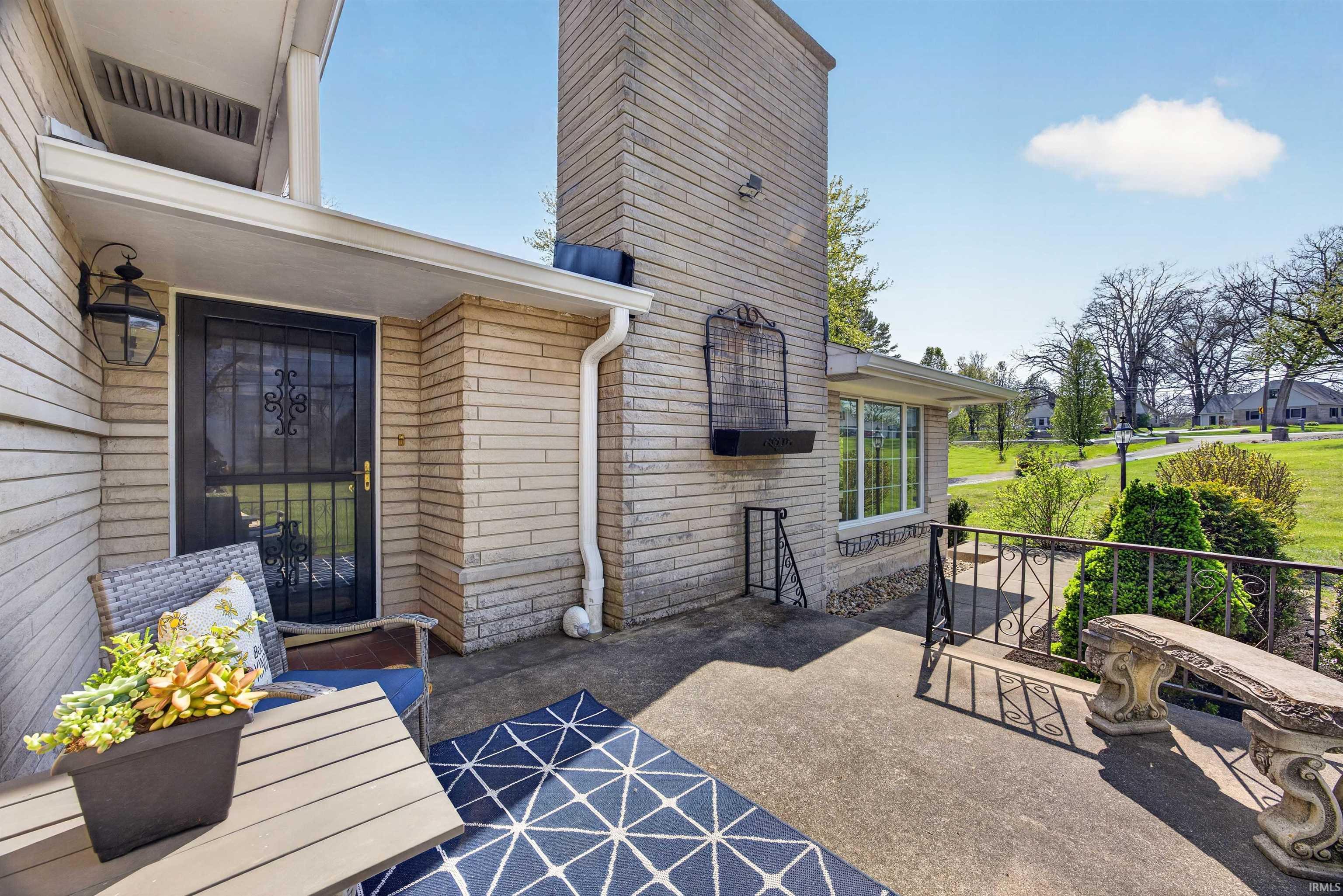 102 Heltonville Road West Bedford, IN 47421 - Photo 4 of 36