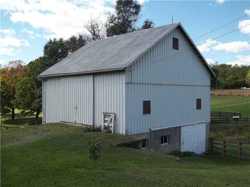 139 Eutsey Road Mount Pleasant, PA 15666 - Photo 4 of 7 Stable/Barn.