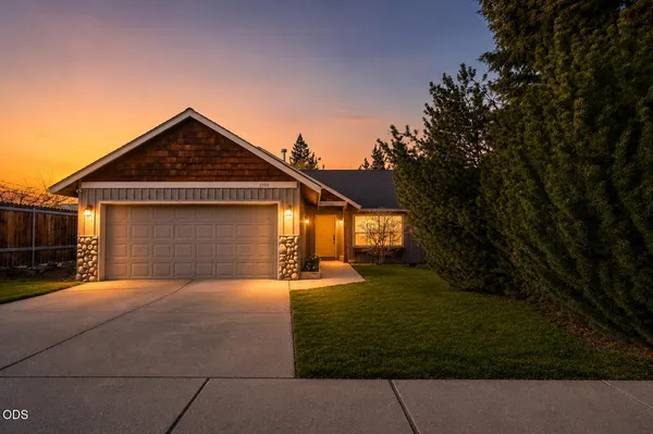 $525,000 | 2150 Northeast Castle Avenue, Bend, OR 97701