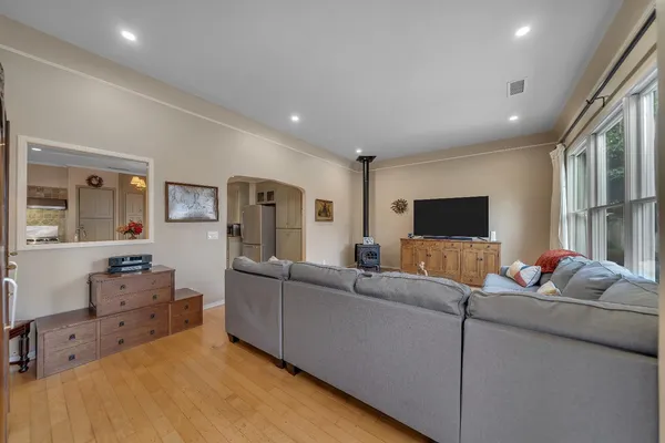$550,000 | 322 North Santa Ana Avenue, Modesto, CA 95354