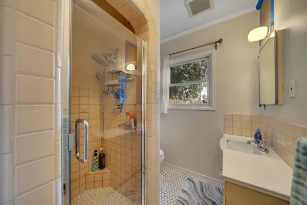 $550,000 | 322 North Santa Ana Avenue, Modesto, CA 95354