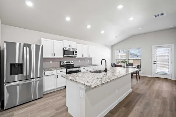 $1,995 | 2924 138th Place, Lubbock, TX 79423