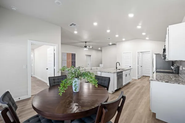 $1,995 | 2924 138th Place, Lubbock, TX 79423