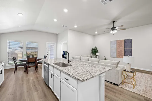 $1,995 | 2924 138th Place, Lubbock, TX 79423