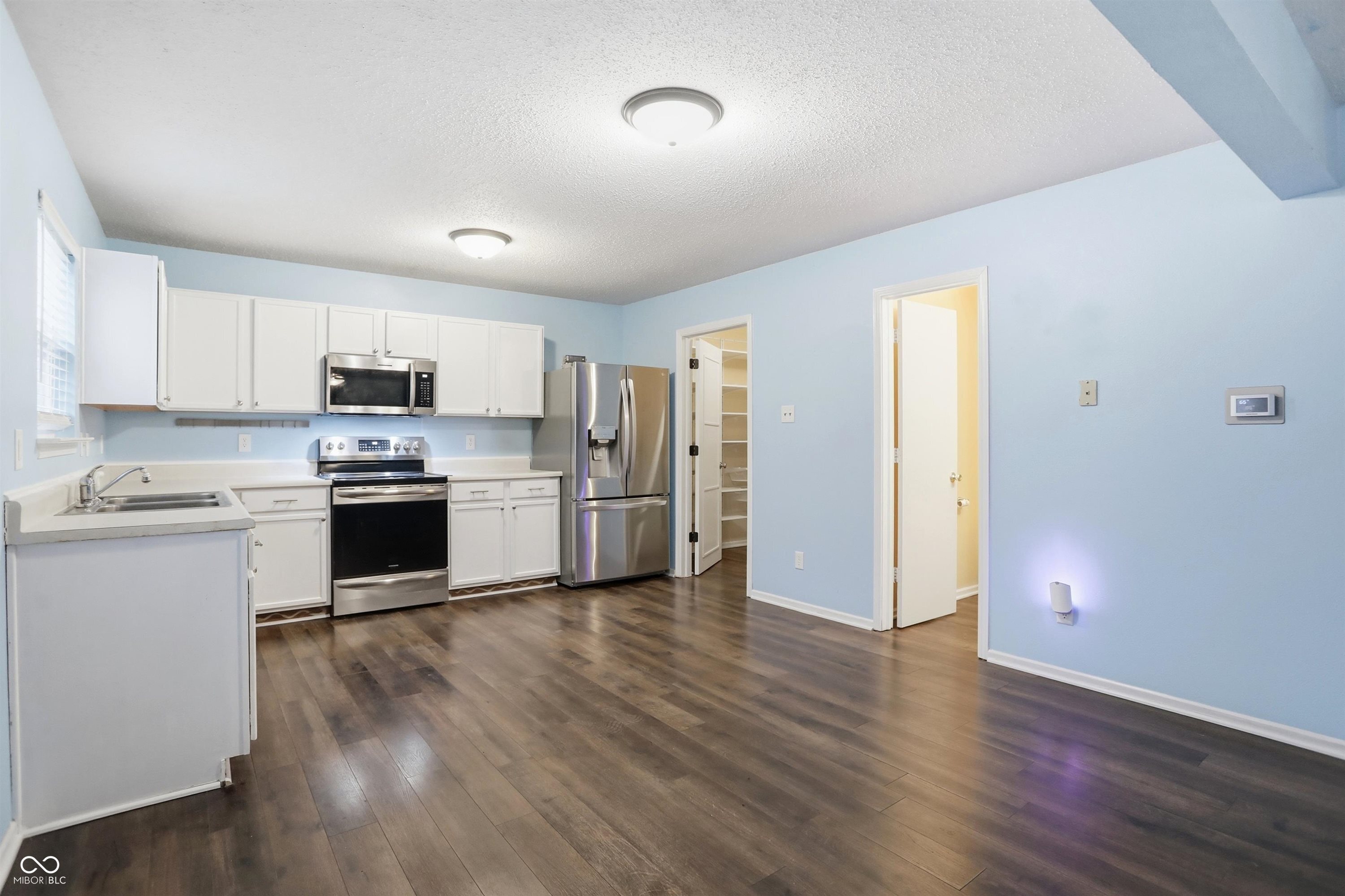 8922 Limberlost Court Indianapolis, IN 46113 - Photo 13 of 41