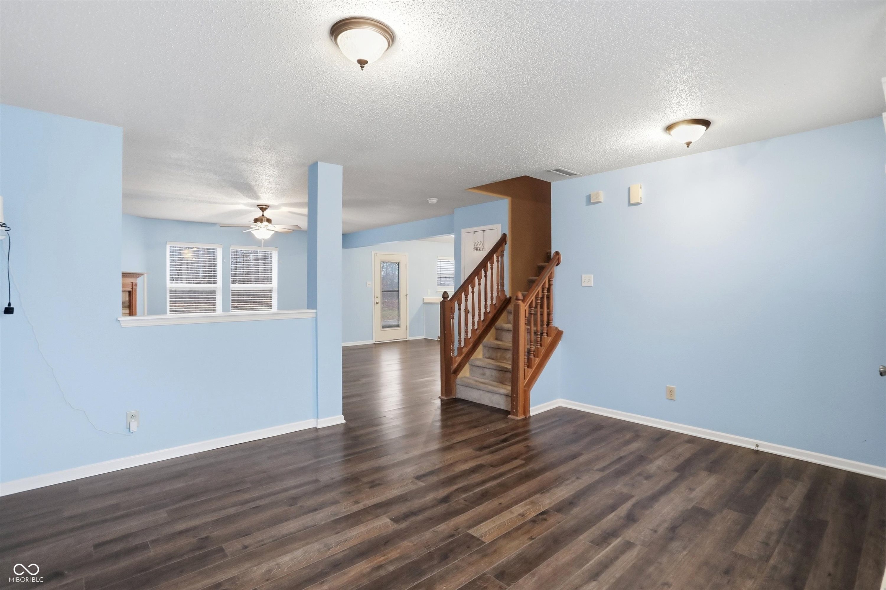 8922 Limberlost Court Indianapolis, IN 46113 - Photo 6 of 41