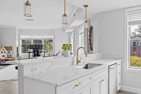 $799,000 | 131 Eliot Street, Unit 312, Milton, MA 02186