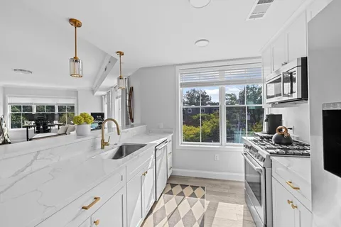 $799,000 | 131 Eliot Street, Unit 312, Milton, MA 02186