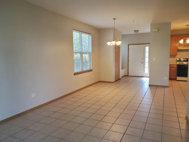 an empty room & window in a room