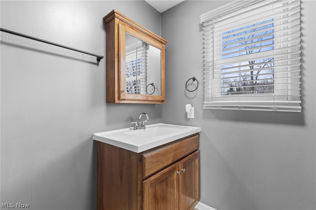 416 2nd Street Bethesda, OH 43719 - Photo 14 of 27