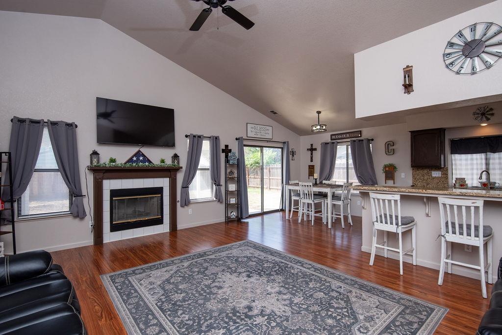 1312 Serene Lane Ceres, CA 95307 - Photo 6 of 38 Gallery Image 6