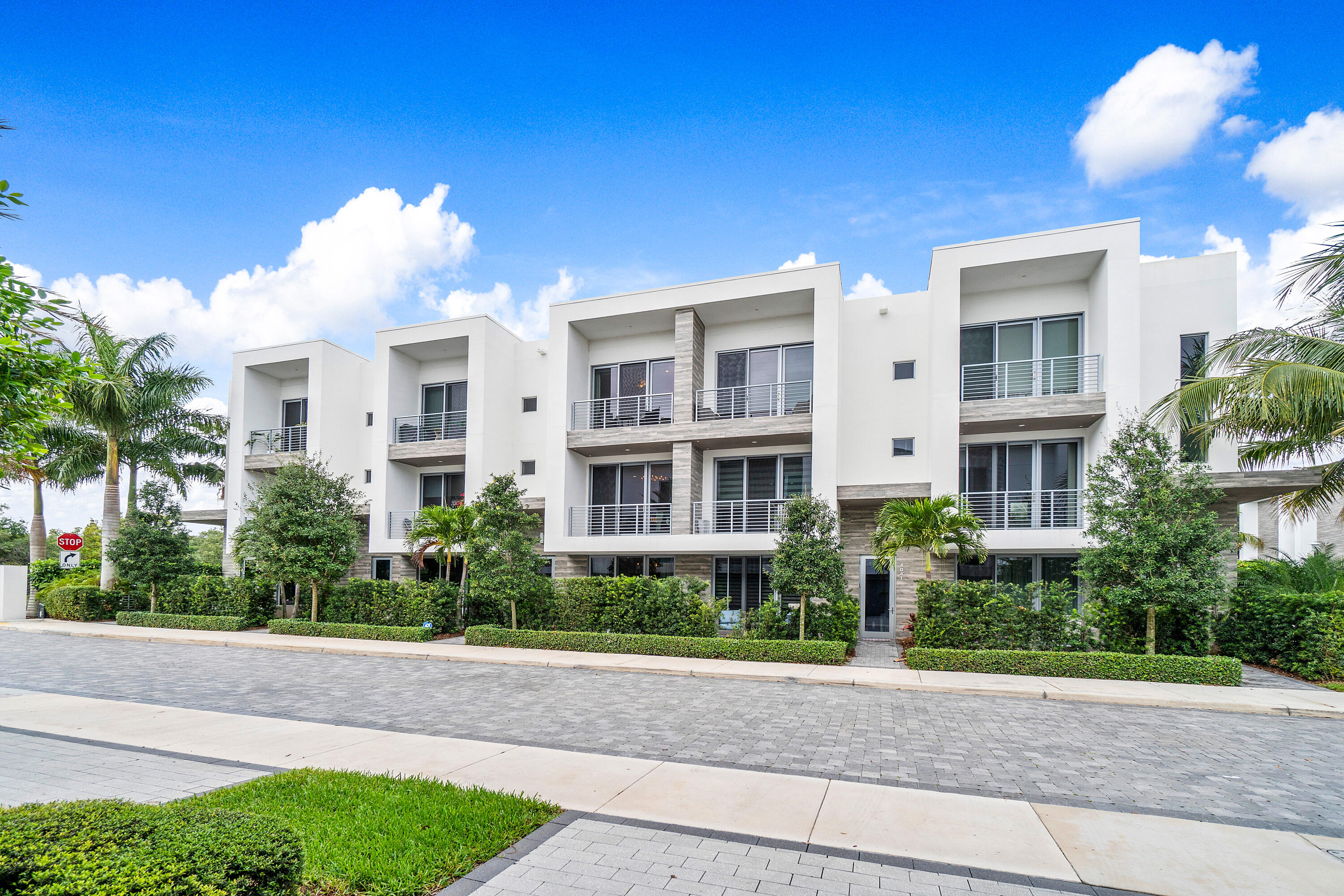4031 Northwest 17th Avenue Boca Raton, FL 33431 - Photo 33 of 36 002-4031Northwest17thAvenue-BocaRaton-FL