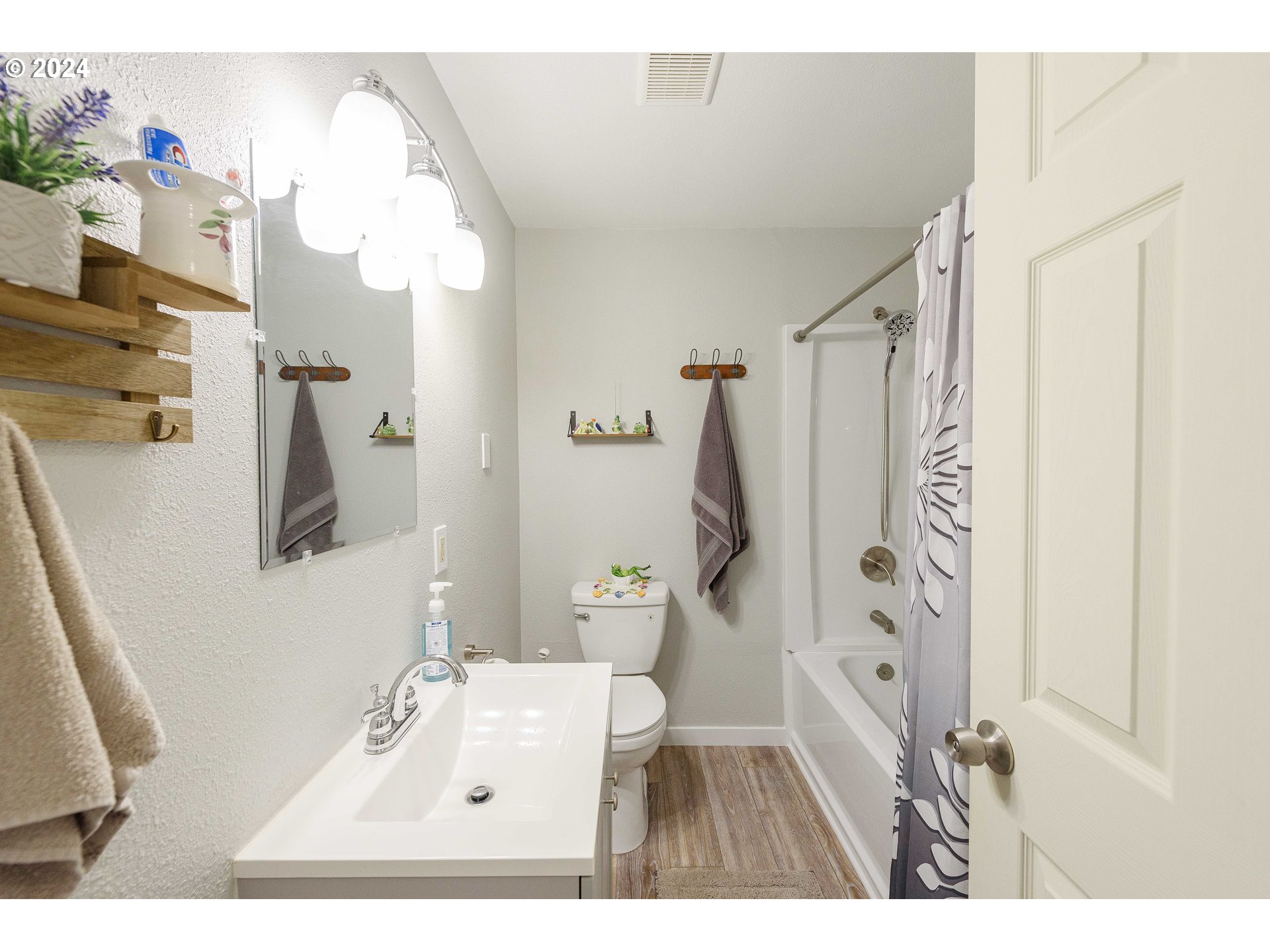806 Pioneer Road Brookings, OR 97415 - Photo 27 of 42 Gallery Image 27