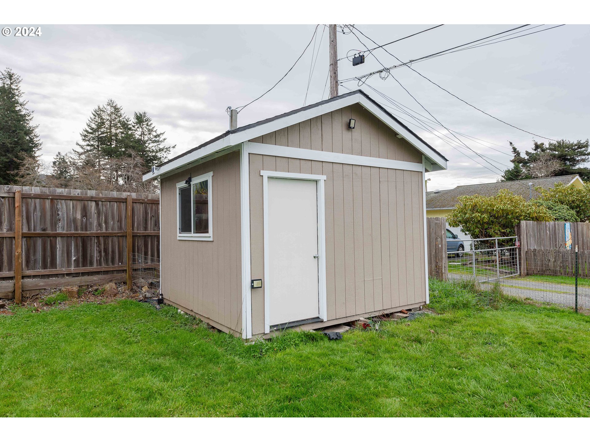806 Pioneer Road Brookings, OR 97415 - Photo 33 of 42 Gallery Image 33
