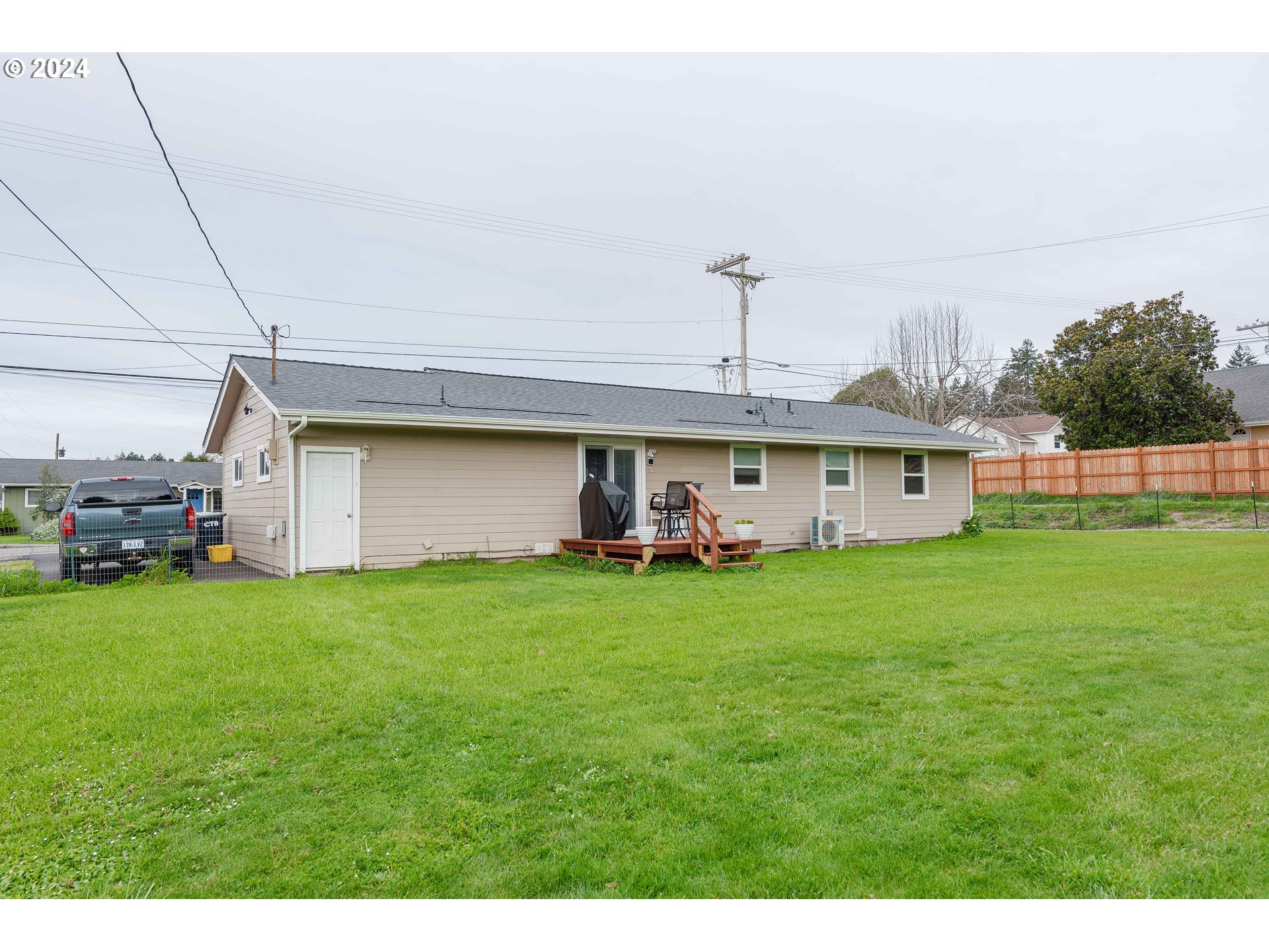 806 Pioneer Road Brookings, OR 97415 - Photo 35 of 42 Gallery Image 35