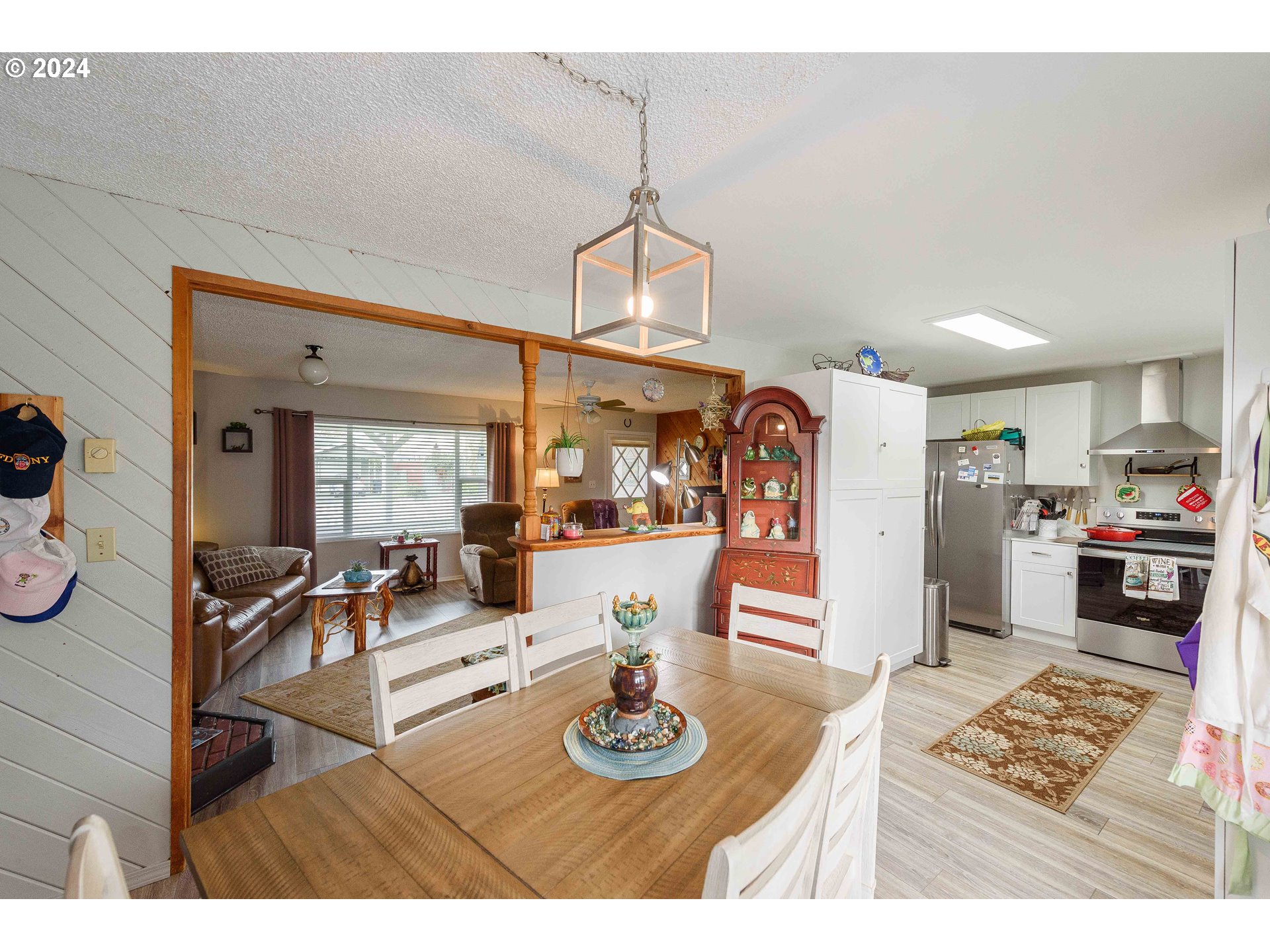 806 Pioneer Road Brookings, OR 97415 - Photo 9 of 42 Gallery Image 9
