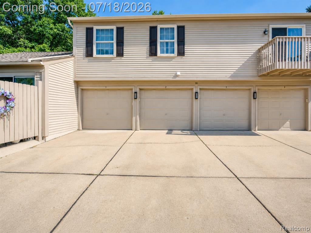30 Pine Tree Ridge, Unit 2 Waterford, MI 48327 - Photo 24 of 31