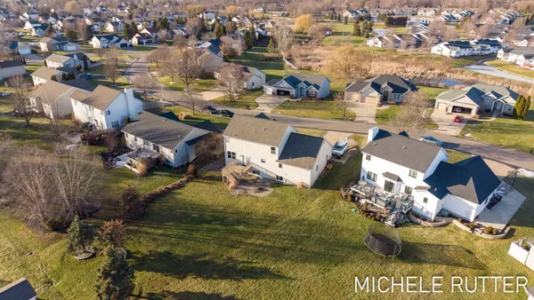 $515,000 | 1399 Woodfield Drive, Zeeland, MI 49464