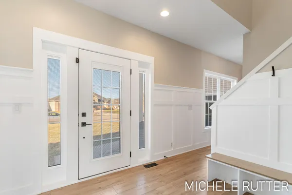 $515,000 | 1399 Woodfield Drive, Zeeland, MI 49464