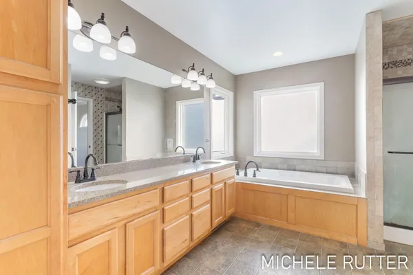 $515,000 | 1399 Woodfield Drive, Zeeland, MI 49464