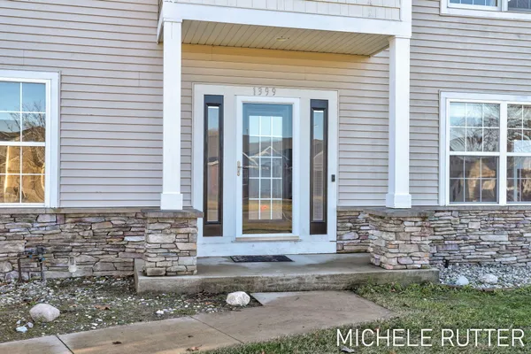 $515,000 | 1399 Woodfield Drive, Zeeland, MI 49464