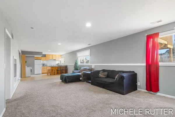 $515,000 | 1399 Woodfield Drive, Zeeland, MI 49464