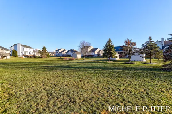 $515,000 | 1399 Woodfield Drive, Zeeland, MI 49464