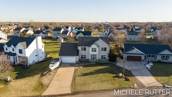 $515,000 | 1399 Woodfield Drive, Zeeland, MI 49464