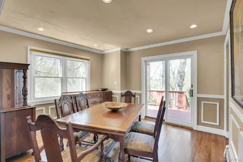 $1,299,000 | 21 Ground Pine Court, Dix Hills, NY 11746