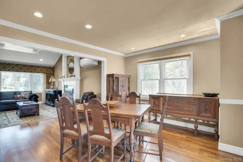 $1,299,000 | 21 Ground Pine Court, Dix Hills, NY 11746