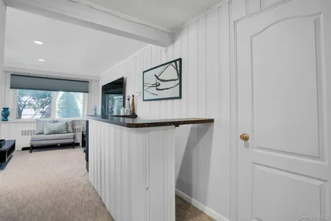 $1,299,000 | 21 Ground Pine Court, Dix Hills, NY 11746