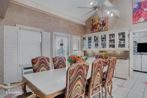 $665,000 | 8711 Glenmora Drive, Shreveport, LA 71106