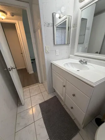 $1,900 | 23 Southeast 12th Street, Unit 103, Dania Beach, FL 33004