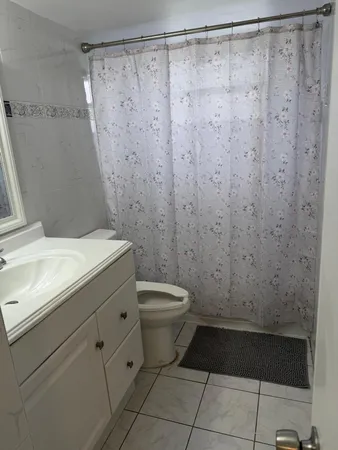 $1,900 | 23 Southeast 12th Street, Unit 103, Dania Beach, FL 33004