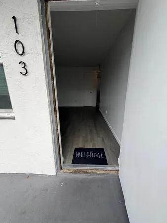 $1,900 | 23 Southeast 12th Street, Unit 103, Dania Beach, FL 33004