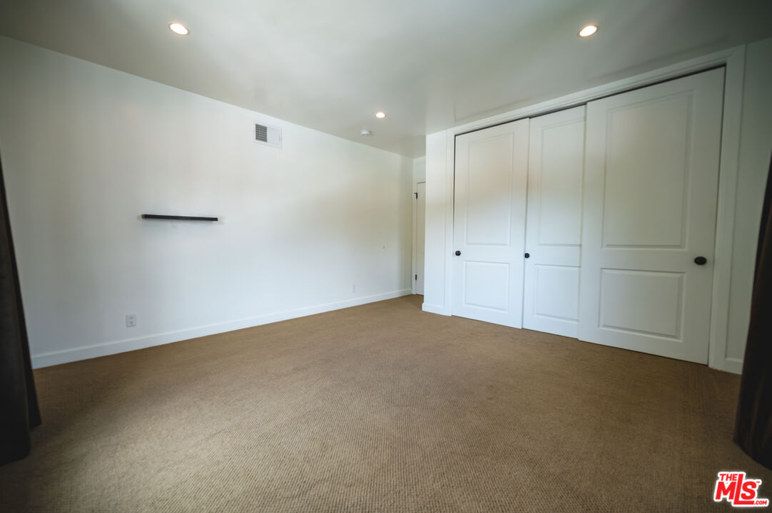 503 North Greencraig Road Los Angeles, CA 90049 - Photo 26 of 59