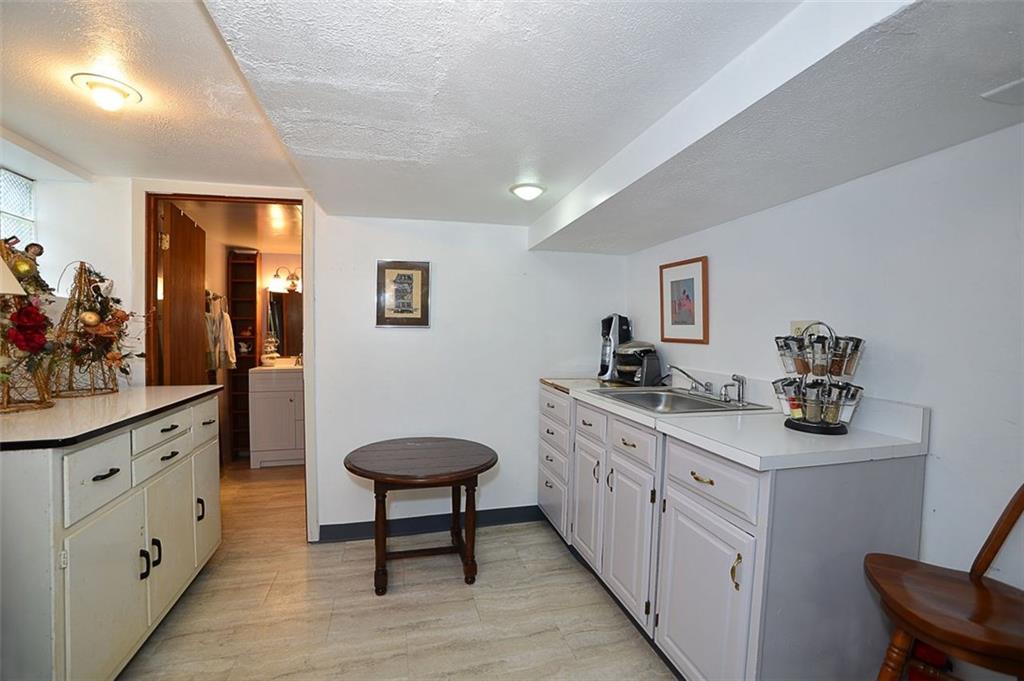 166 Warrendale Bakerstown Road Mars, PA 16046 - Photo 14 of 17